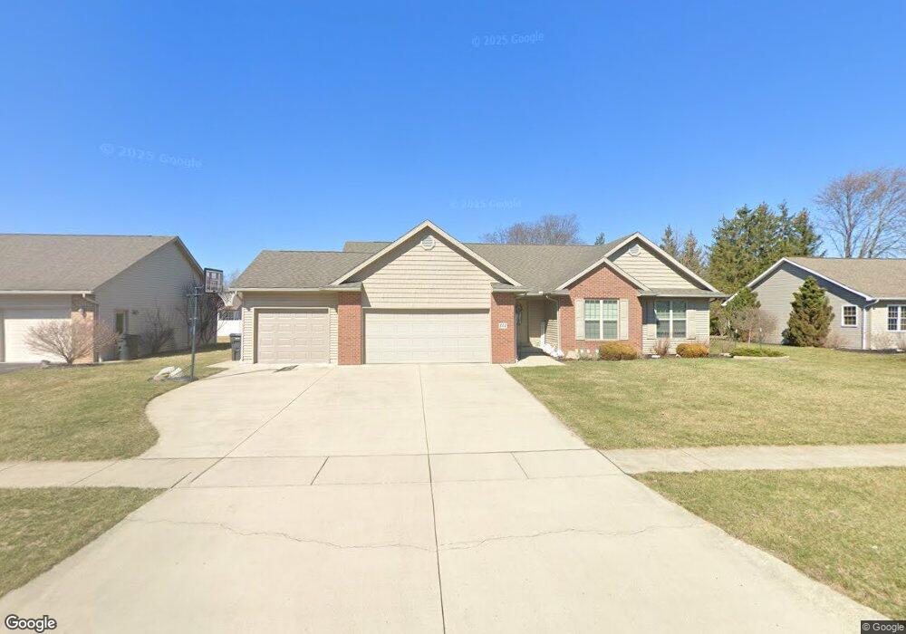 302 Carlee Ln, Findlay, OH 45840 - photo 1