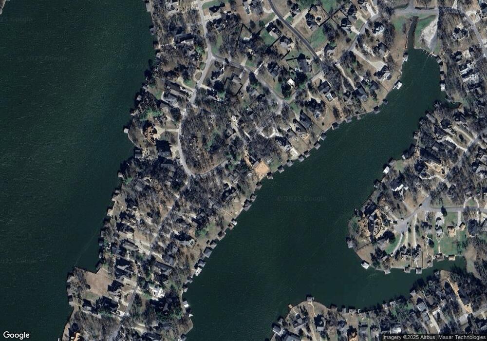 912 Kiowa Dr E, Gainesville, TX 76240 - photo 1