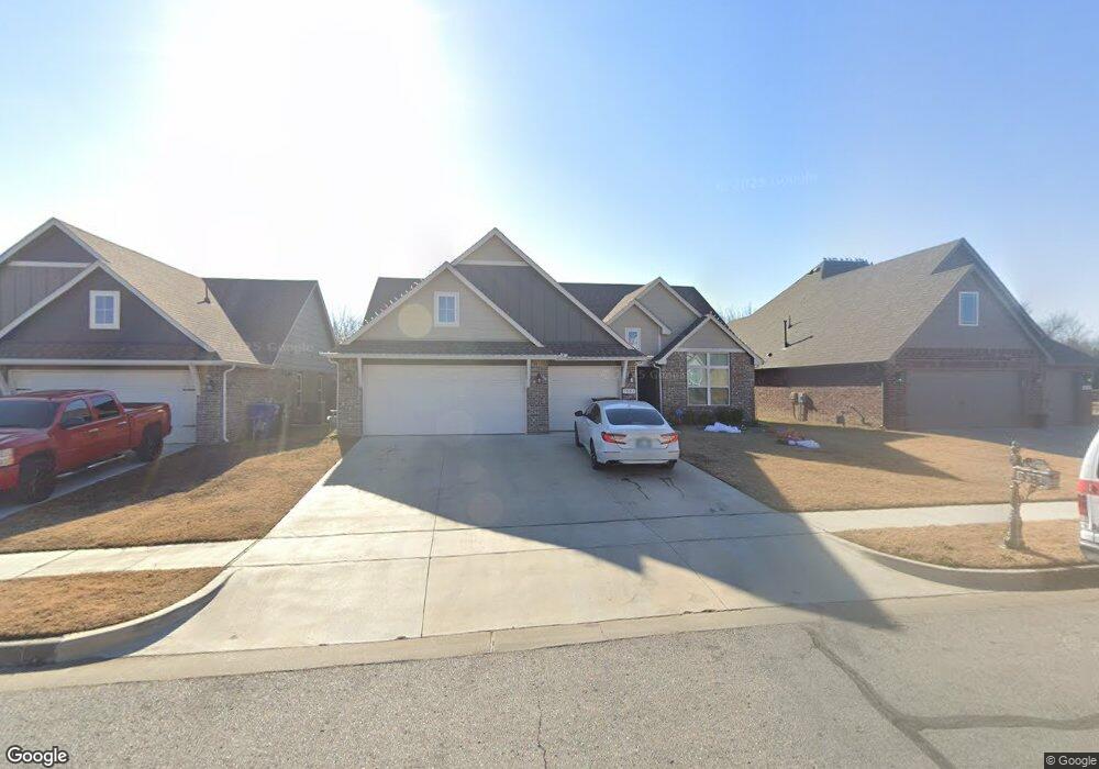 1503 E Utica Place, Broken Arrow, OK 74011 - photo 1