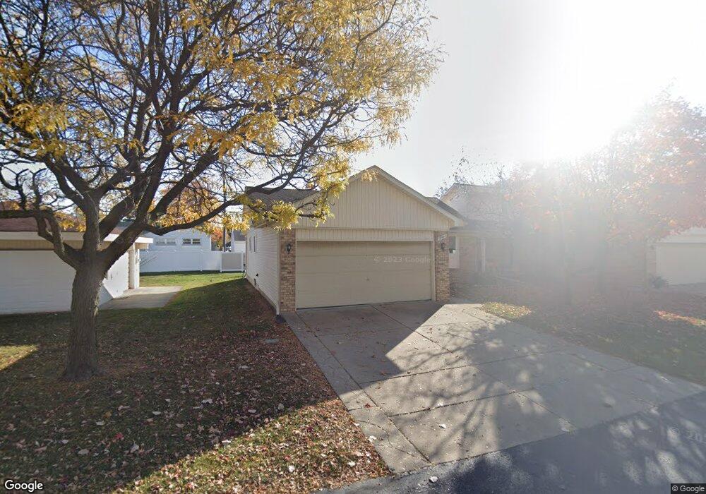 29958 Arnell Ct, Roseville, MI 48066 - photo 1