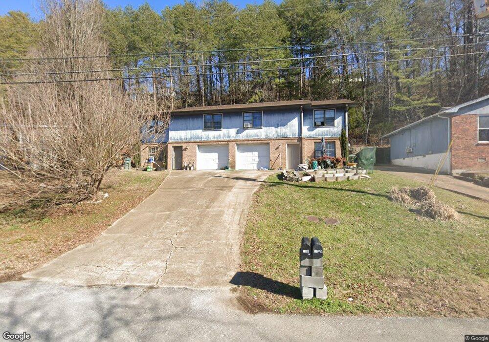 5218 Donlyn Ln unit 1, Hixson, TN 37343 - photo 1