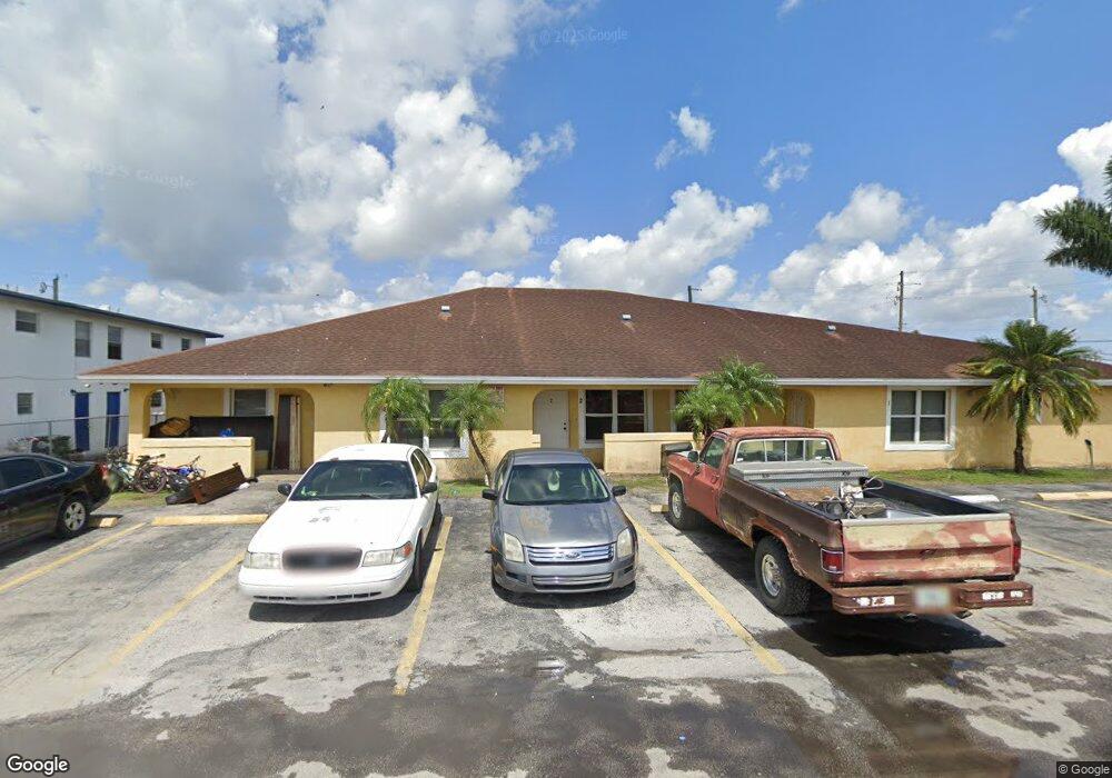 606 SW 4th St, Belle Glade, FL 33430 - photo 1