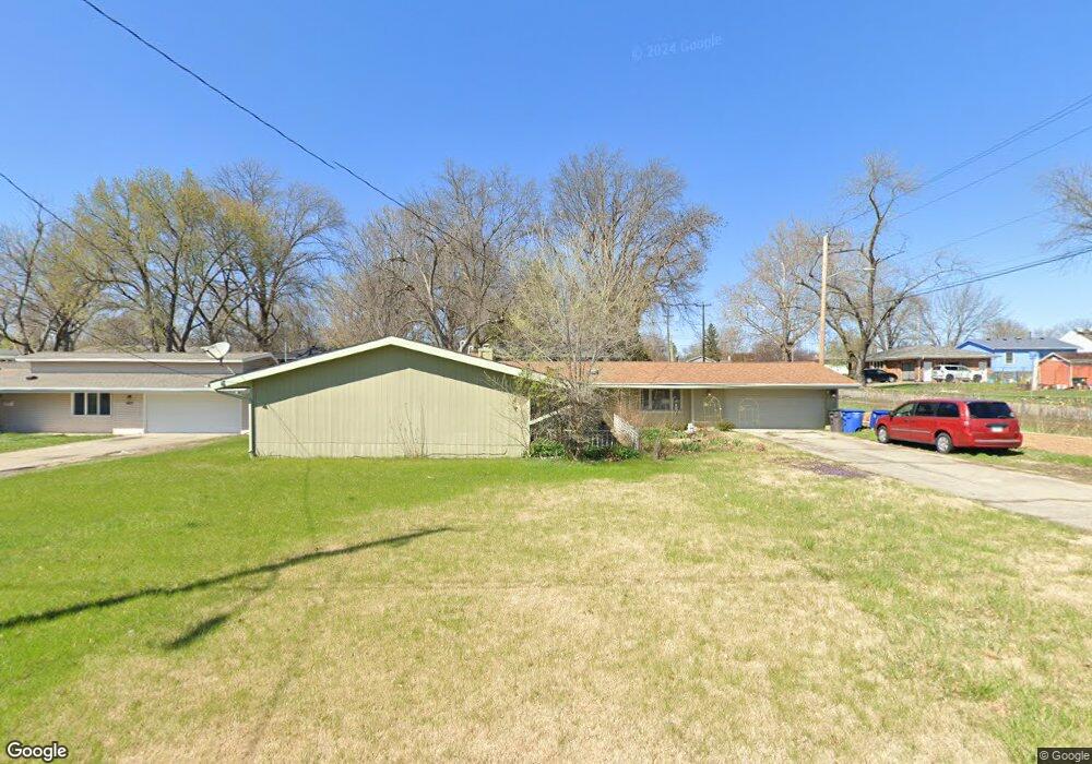 1401 Lewis Ave, Des Moines, IA 50315 - photo 1