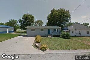 611 E 4th St, Smith Center, KS 66967