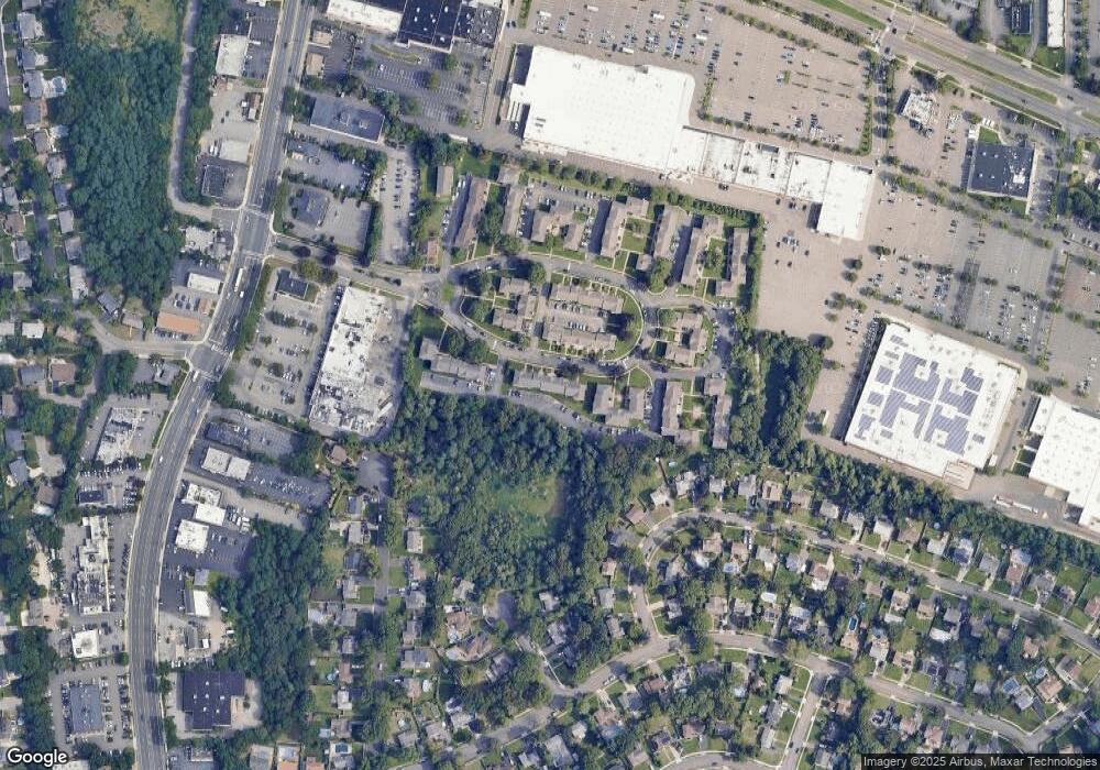 unlisted-address, ComMacK, NY 11725 - photo 1