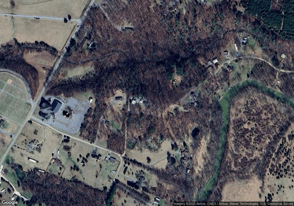 195 Douty Dr, Glengary, WV 25421 - photo 1