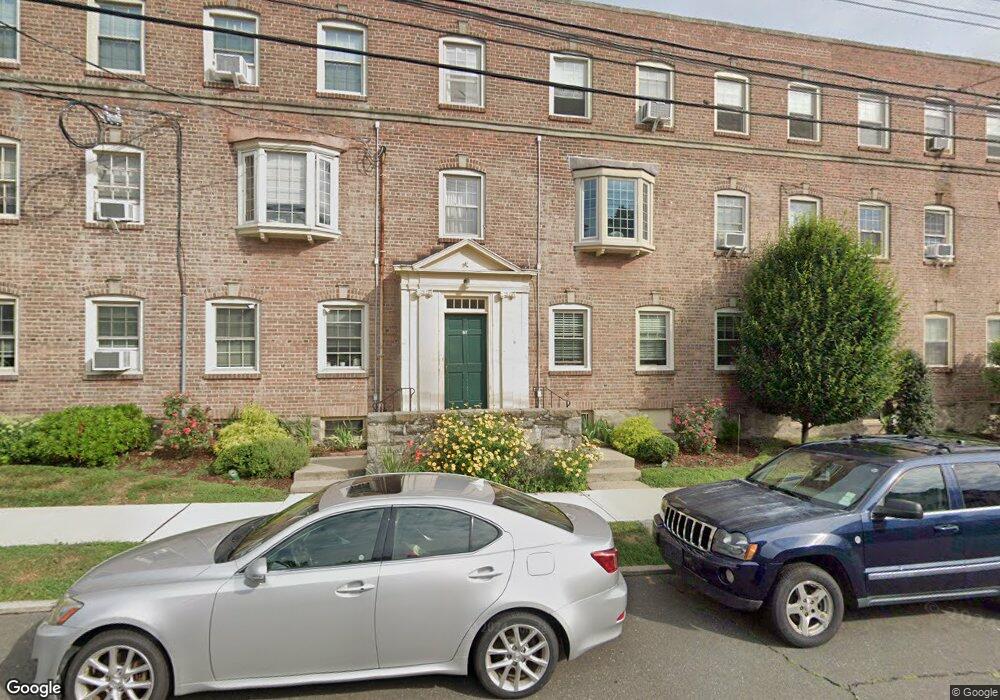 67 Nash Ln, Bridgeport, CT 06605 - photo 1