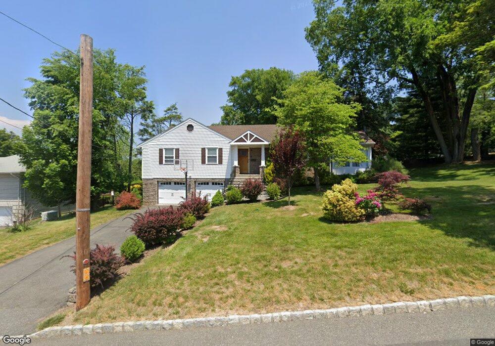 4 Orchard Ln, Livingston, NJ 07039 - photo 1