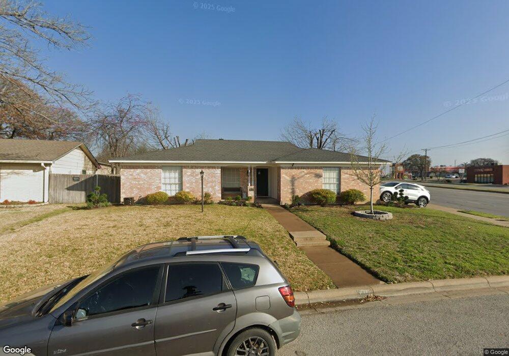 3500 Madrid Dr, Fort Worth, TX 76133 - photo 1