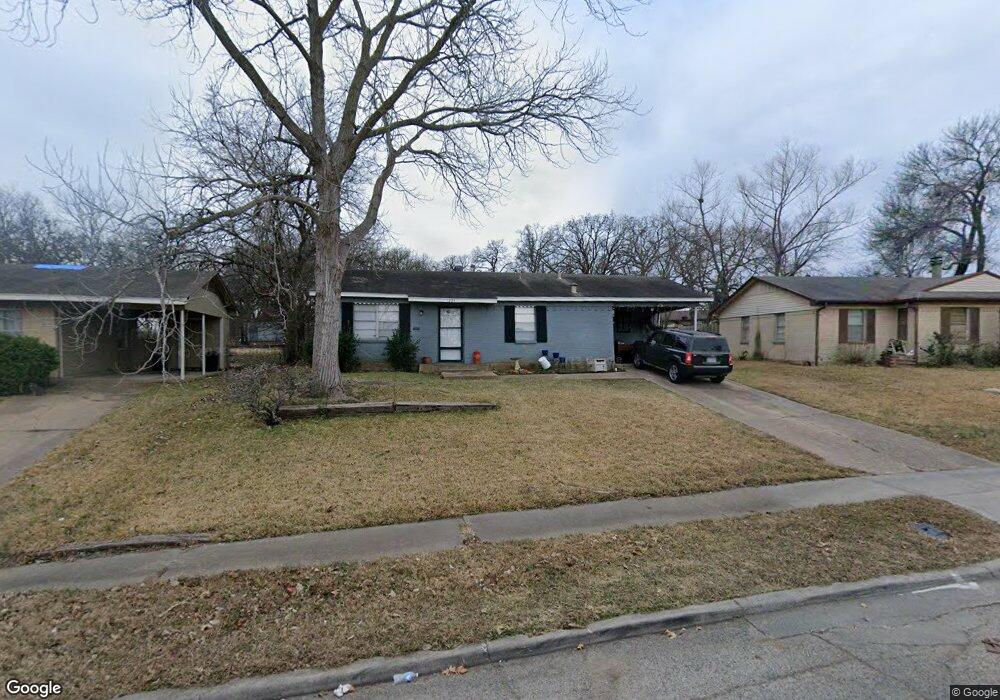 1224 Edgemont Dr, Mesquite, TX 75149 - photo 1