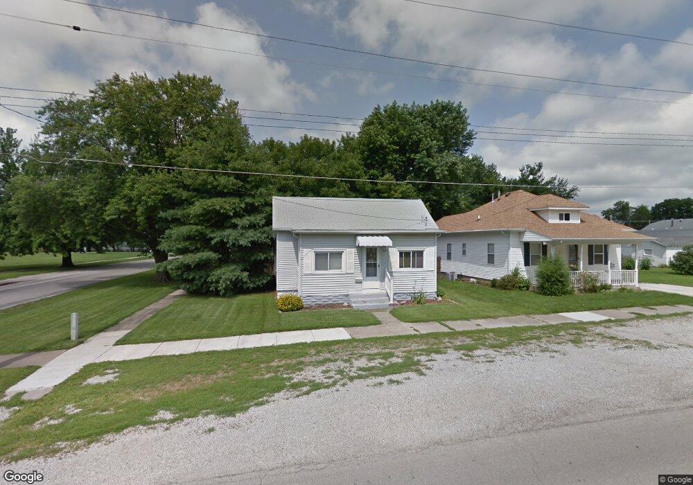 621 S 27th St, Mattoon, IL 61938 - photo 1