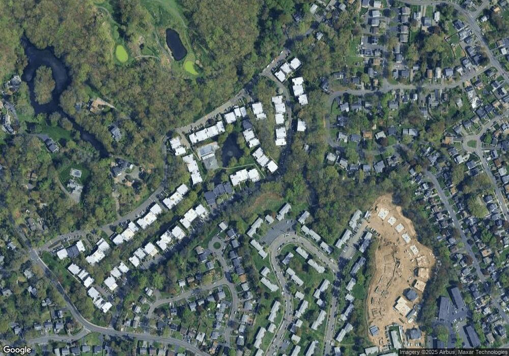 78 Ledgebrook Dr, Norwalk, CT 06854 - photo 1