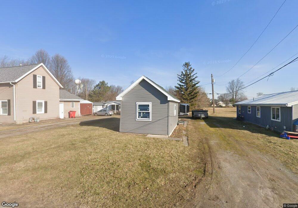 512 E Lehr Ave, Ada, OH 45810 - photo 1