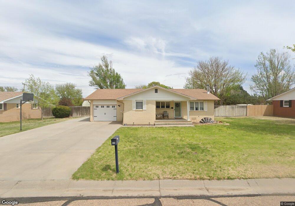 620 S Trindle St, Hugoton, KS 67951 - photo 1