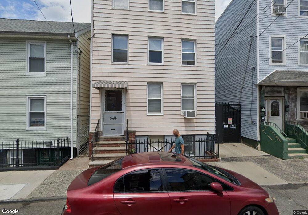 160 Green St, Newark, NJ 07105 - photo 1