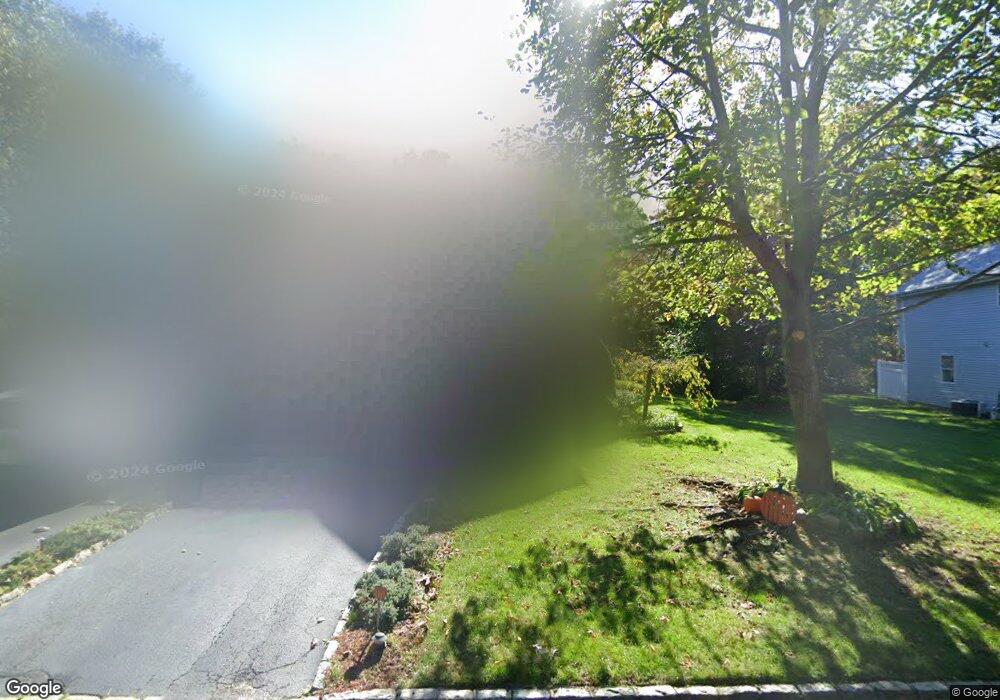 20 Lindsey Ct, Holtsville, NY 11742 - photo 1