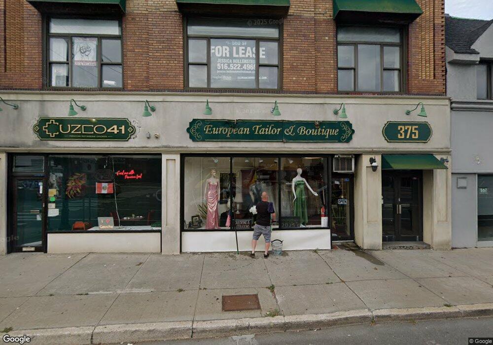 375 Sunrise Hwy unit 4, Lynbrook, NY 11563 - photo 1