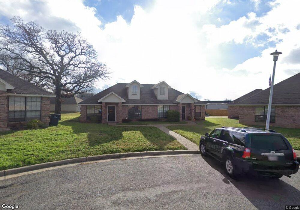 111 Henson Ct, Weatherford, TX 76086 - photo 1