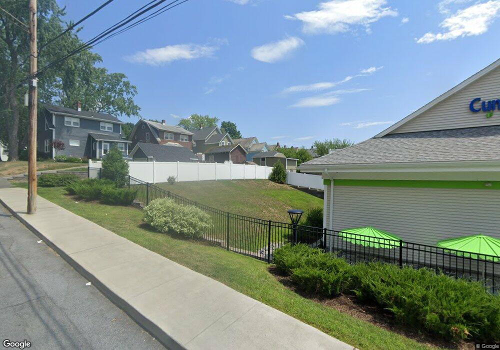 4 Center St, Schenectady, NY 12302 - photo 1