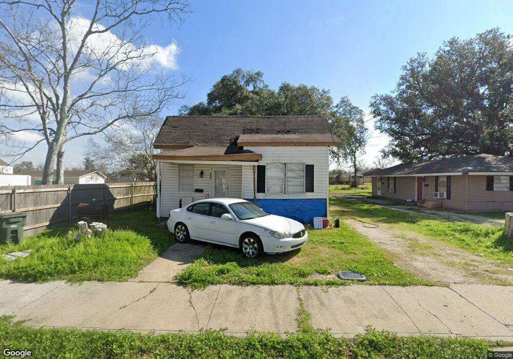 716 N 1st Ave, Lake Charles, LA 70601 - photo 1