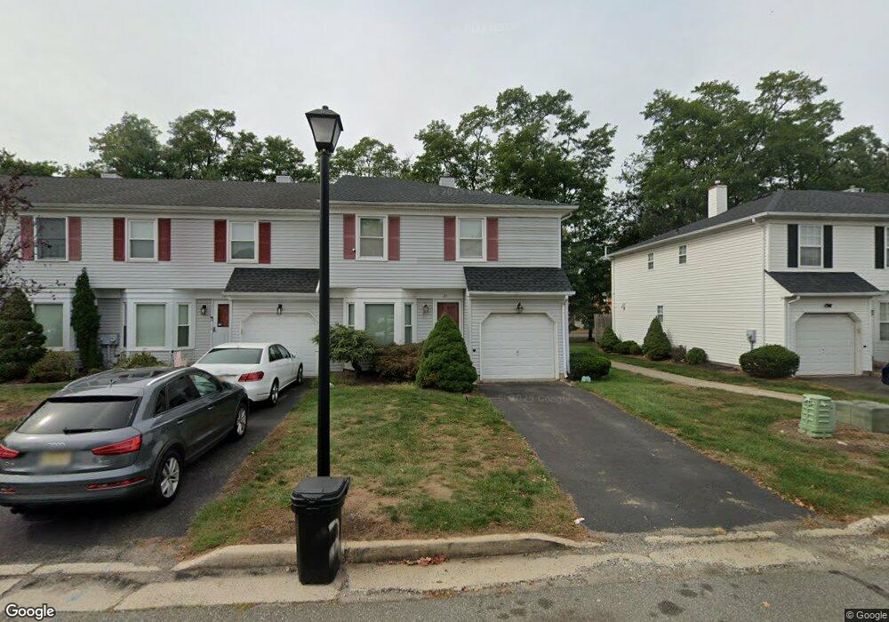 21 Sycamore Rd, Middlesex, NJ 08846 - photo 1