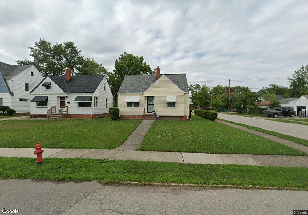 20615 Franklin Rd, Maple Heights, OH 44137 - photo 1