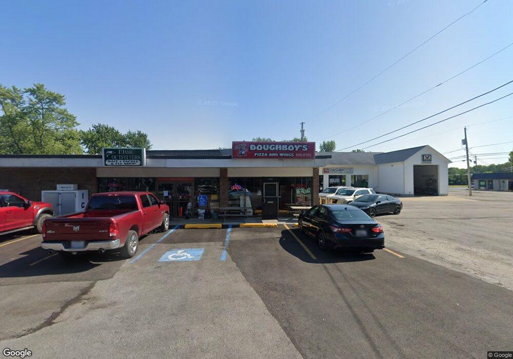 5402 E Lake Rd, Sheffield Lake, OH 44054 - photo 1