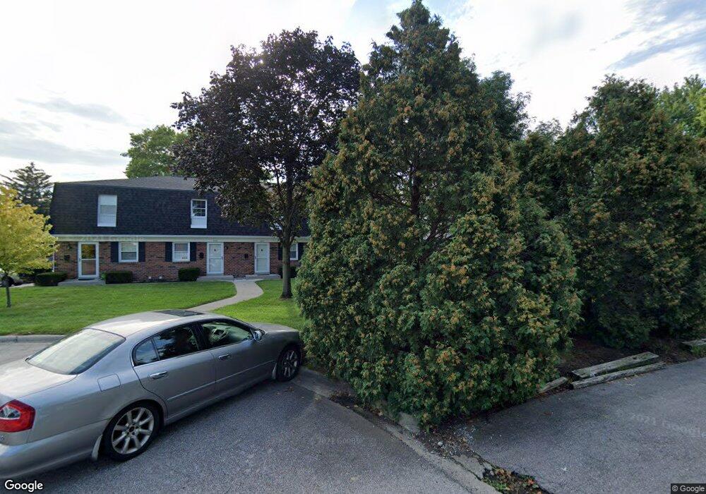 4456 Folkestone Ct S, Columbus, OH 43220 - photo 1