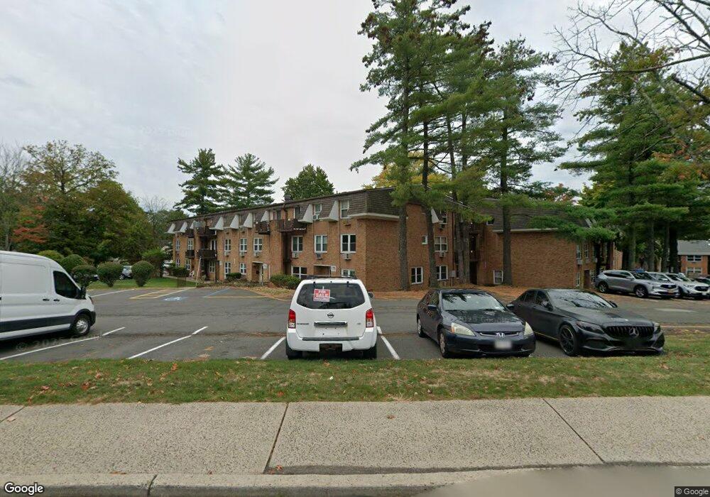 17A Kearsing Pkwy, Monsey, NY 10952 - photo 1