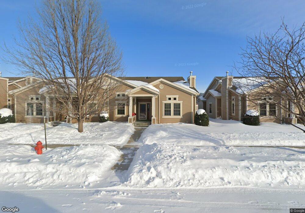 1371 Highpointe Dr N, Fargo, ND 58102 - photo 1