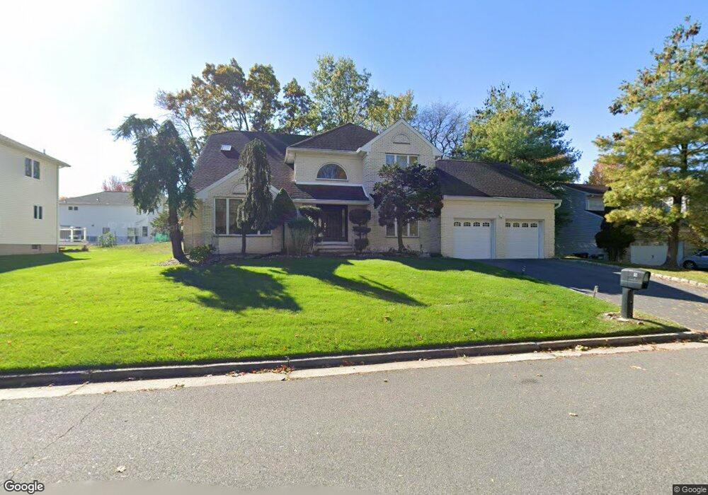 5 Winnie Ct, Edison, NJ 08820 - photo 1