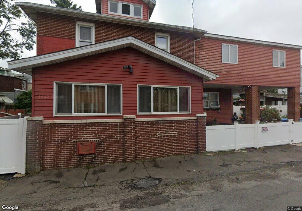 126 E Chapel St, Hazleton, PA 18201 - photo 1