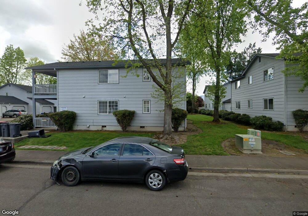 524 Village Dr unit C10, Central Point, OR 97502 - photo 1