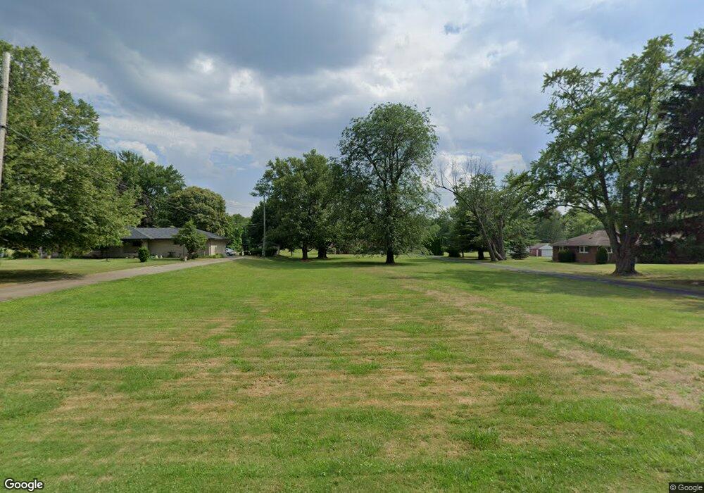 1219 E Cooke Rd, Columbus, OH 43224 - photo 1