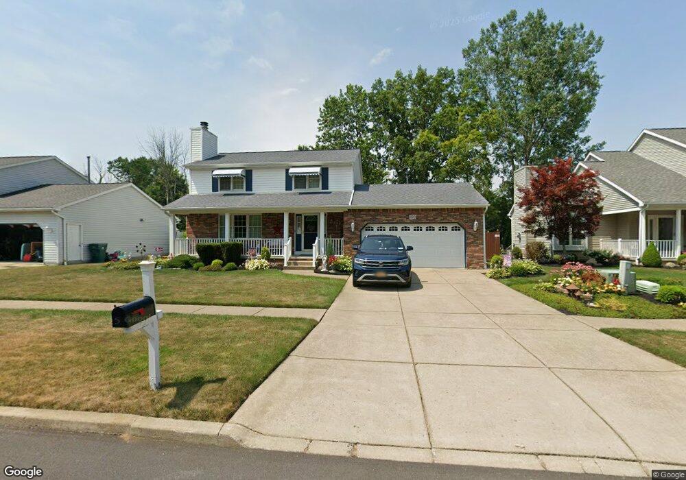 490 Homestead Dr, North Tonawanda, NY 14120 - photo 1