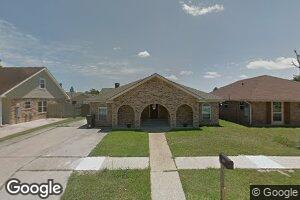 2909 Acorn Dr, Violet, LA 70092
