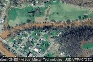 121 Mcgregor St, Cairo, WV 26337