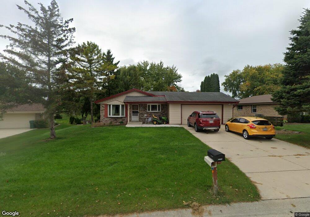 N106W15827 Creek Terrace, Germantown, WI 53022 - photo 1