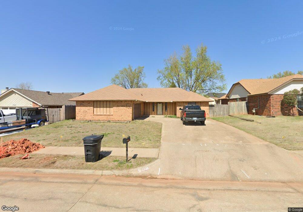 1325 NE 22nd St, Moore, OK 73160 - photo 1