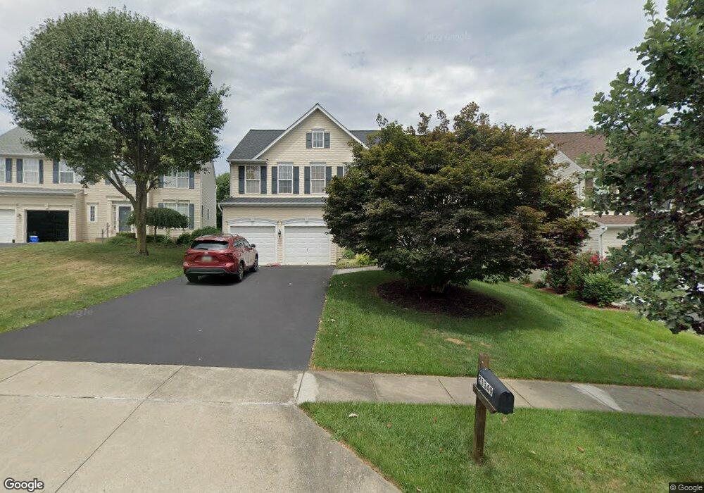 21349 Village Green Cir, Germantown, MD 20876 - photo 1