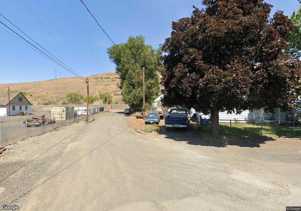 12 SE 15th St, Pendleton, OR 97801 - photo 1