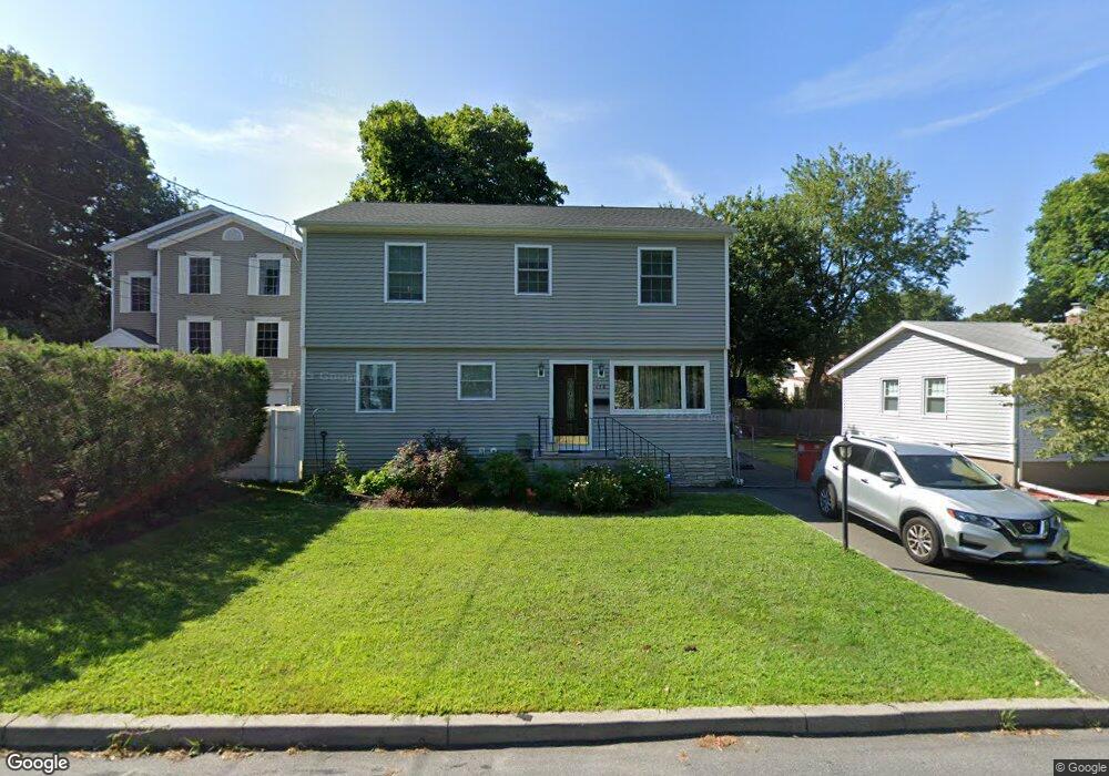 138 Berkley Rd, Fairfield, CT 06825 - photo 1