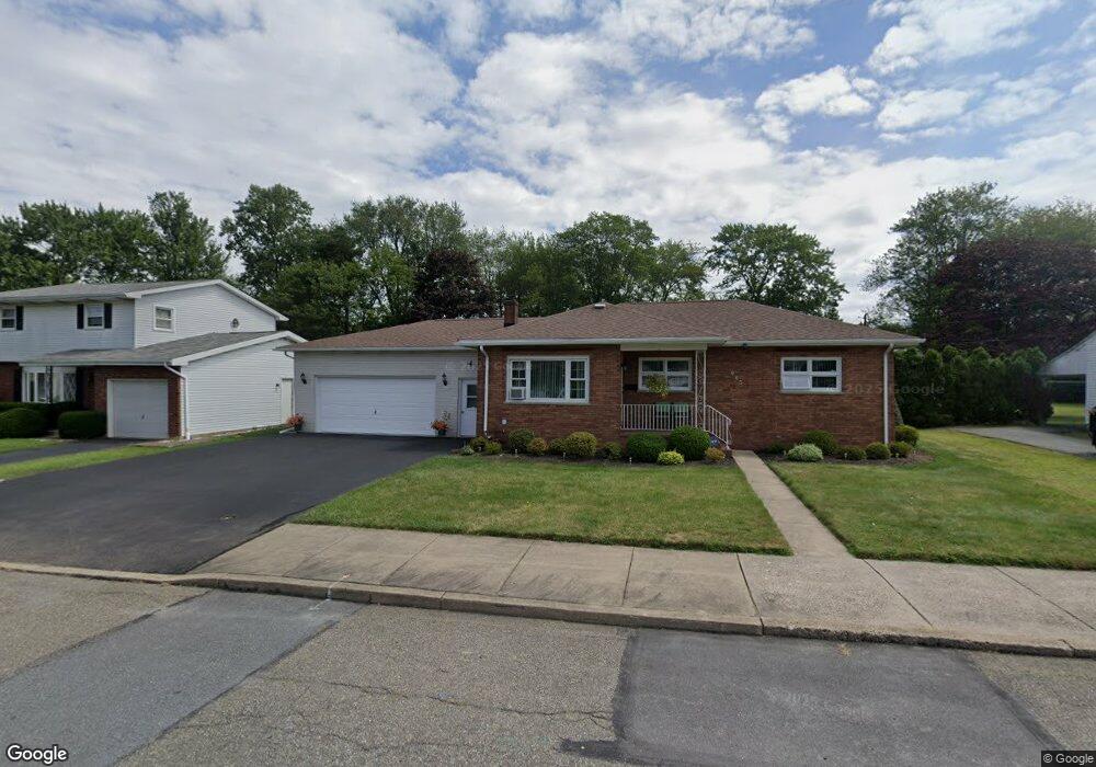 665 Harvey St, West Hazleton, PA 18202 - photo 1