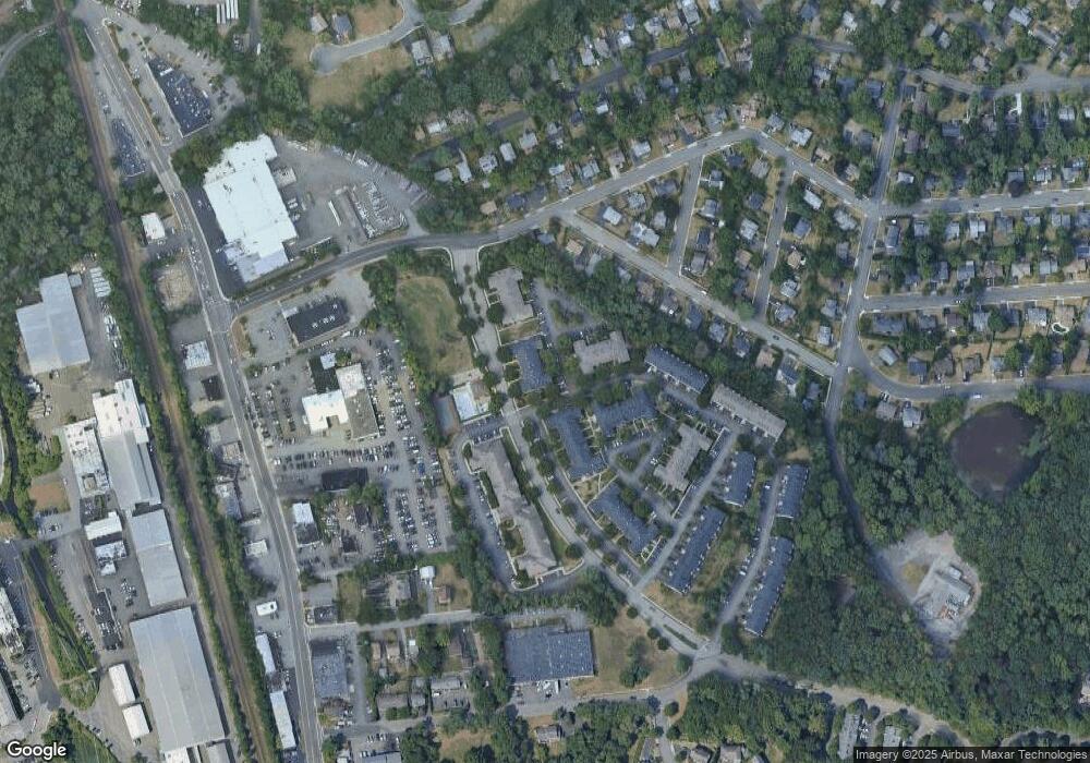 1013 Cumberland Ct unit H1, Mahwah, NJ 07430 - photo 1