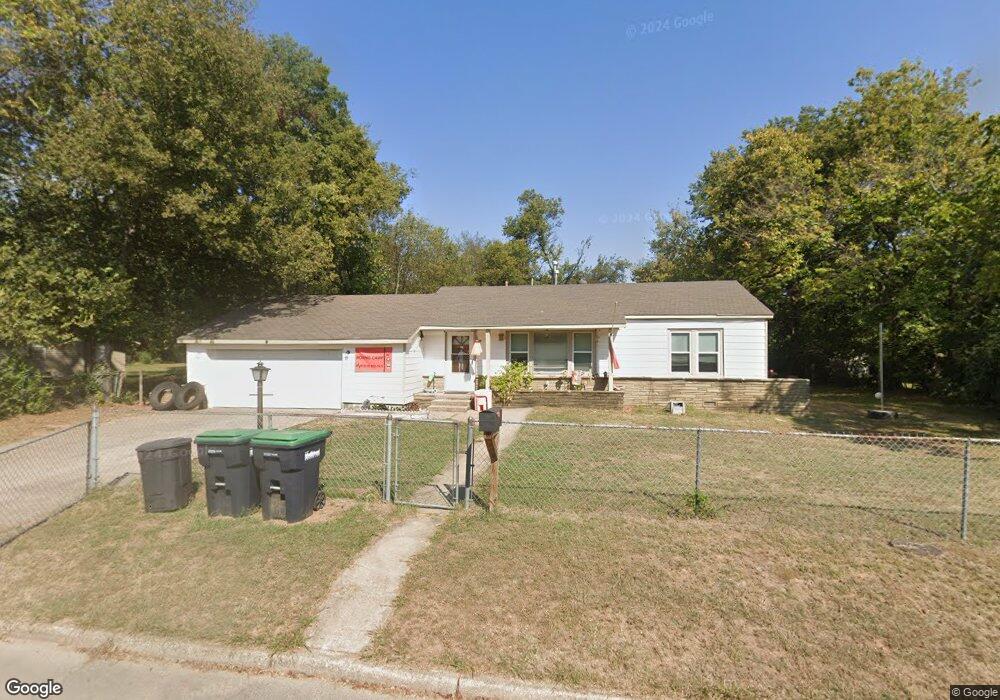 422 York St, Tahlequah, OK 74464 - photo 1
