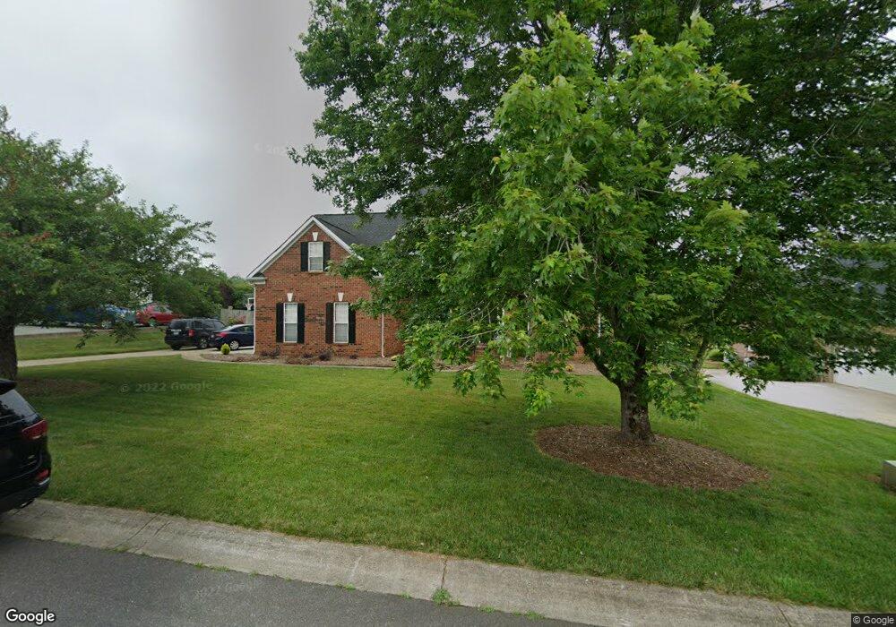 124 Fox Den Cir, Statesville, NC 28677 - photo 1