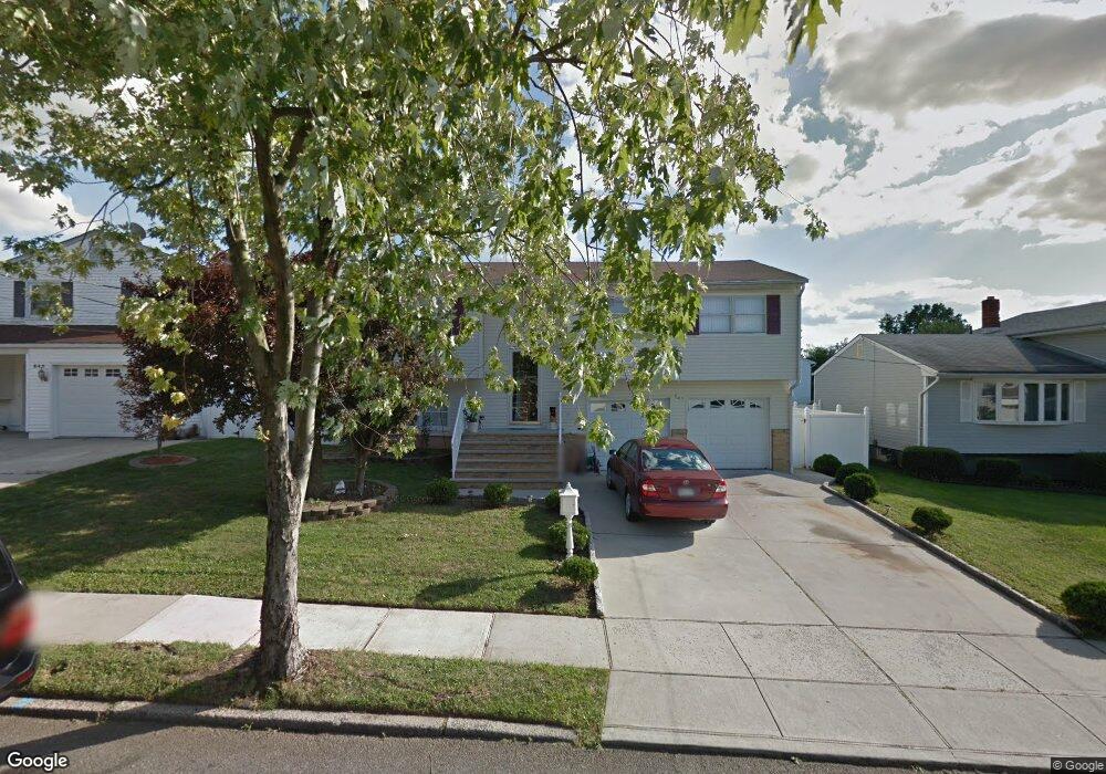 647 Hornsby Ave, Perth Amboy, NJ 08861 - photo 1