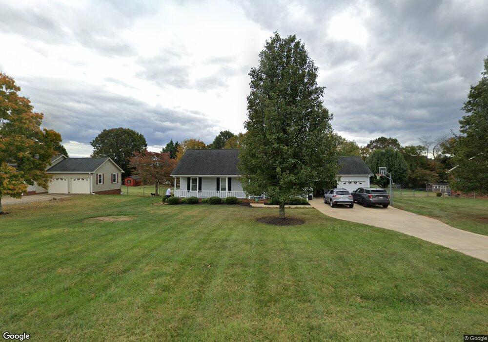 201 Antler Dr, Statesville, NC 28625 - photo 1