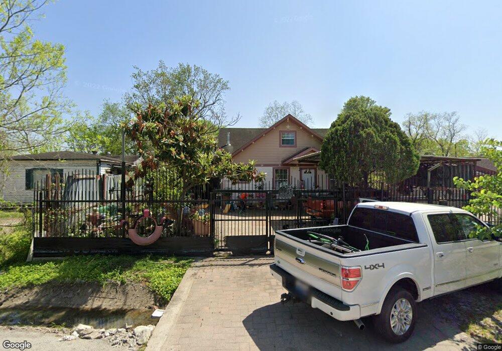 2420 Warwick Rd, Houston, TX 77093 - photo 1