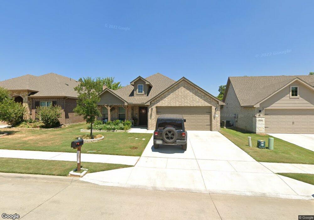 1020 Montrose Ave, Gainesville, TX 76240 - photo 1